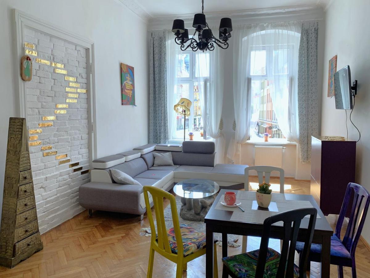 Rynekart Apartment Świdnica Buitenkant foto