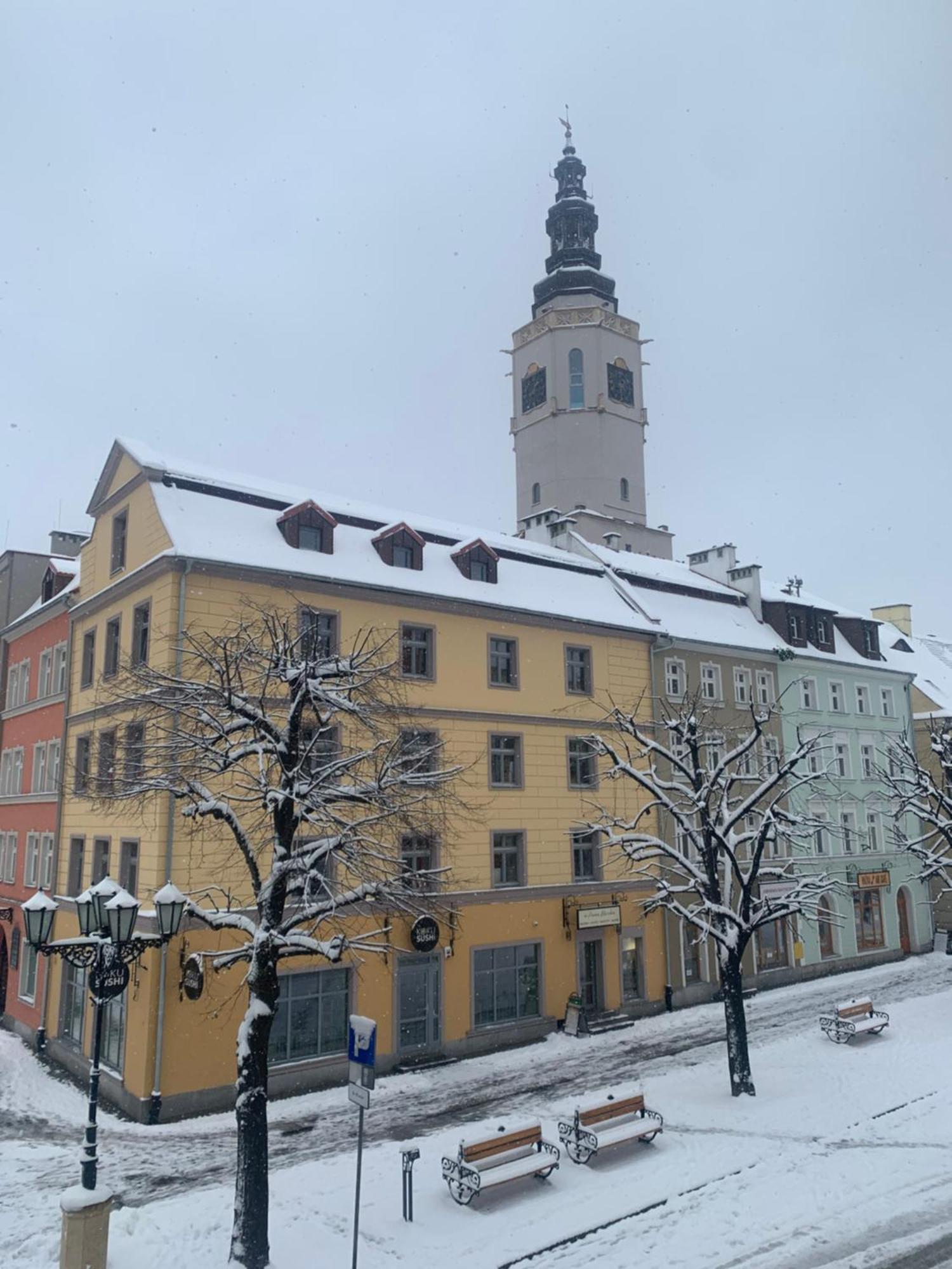 Rynekart Apartment Świdnica Buitenkant foto